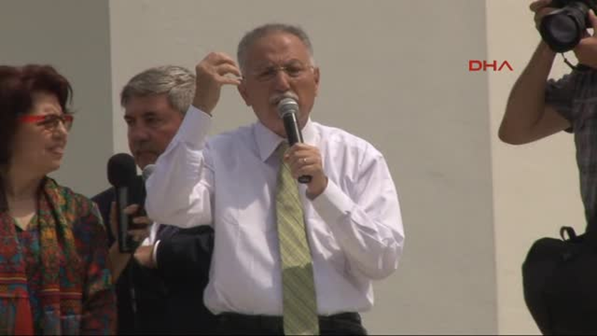 Ekmeleddin İhsanoğlu Balıkesir\'de