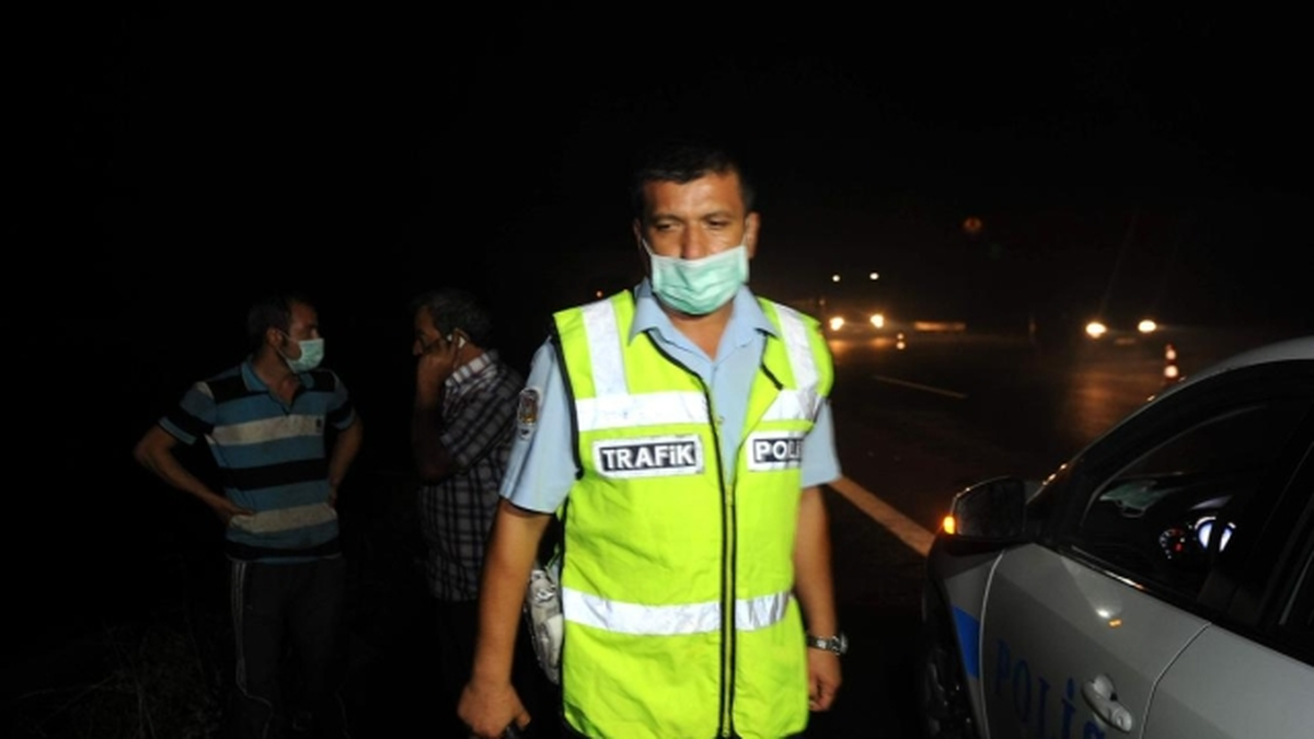 Emniyet Şeridinde 2 Kamyon Çarpıştı: 1 Yaralı