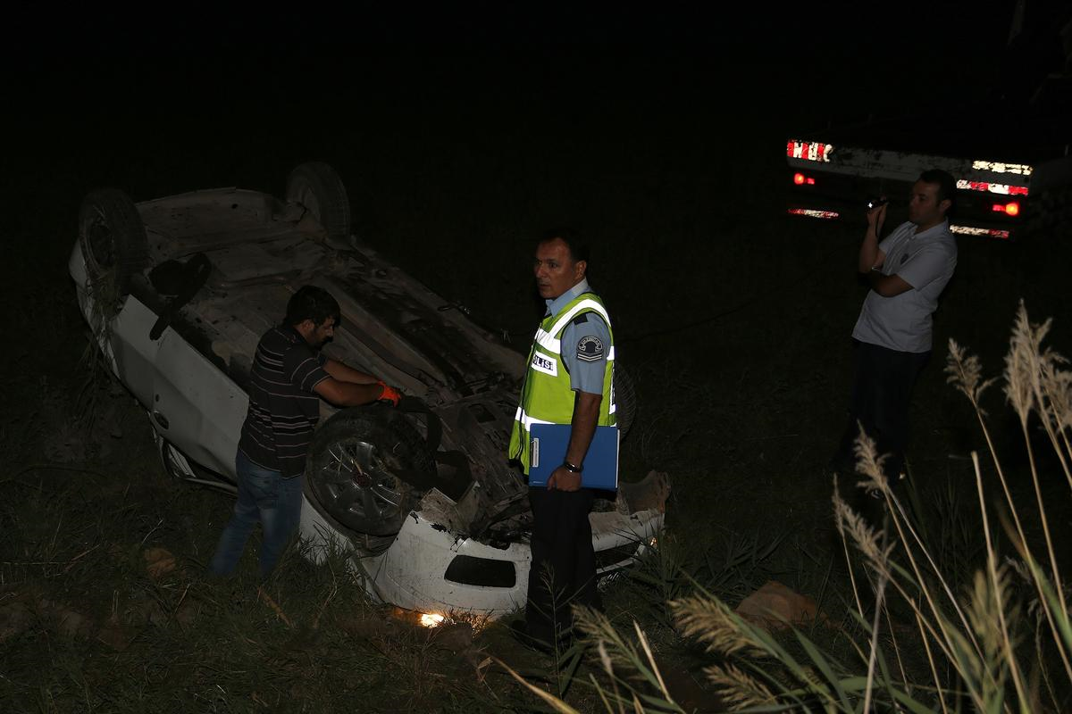 Erzincan\'da Trafik Kazası: 1 Ölü, 1 Yaralı
