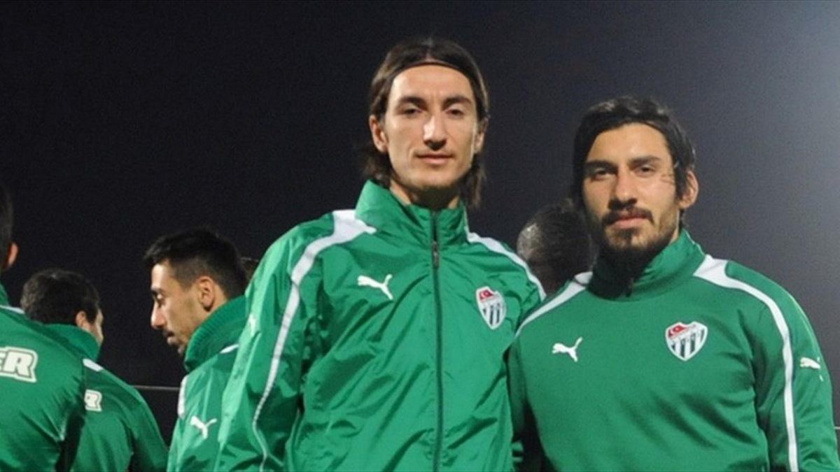 Galatasaray Sağ Bek Açığını Şener ile Kapatıyor