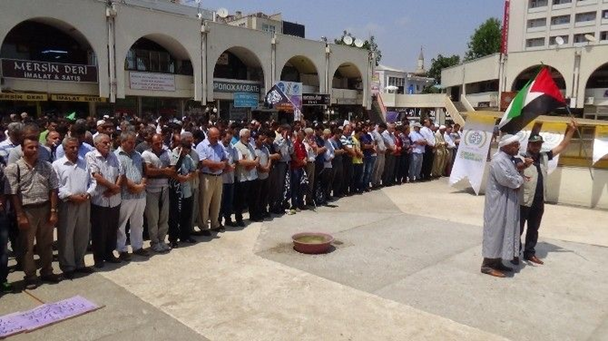 Gazze İçin Gıyabi Cenaze Namazı Kıldılar