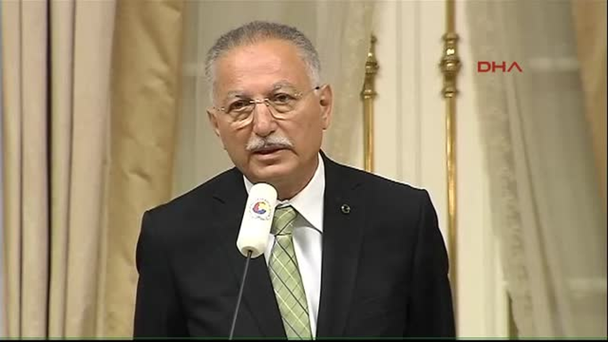 İhsanoğlu: Sabahtan Akşama Kadar İsrail\'e Küfür Ediyoruz Ama İsrail ile Ticaretimizi Artırıyoruz