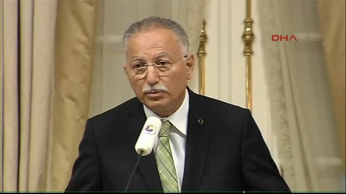 İhsanoğlu: Sabahtan Akşama Kadar İsrail\'e Küfür Ediyoruz Ama İsrail ile Ticaretimizi Artırıyoruz