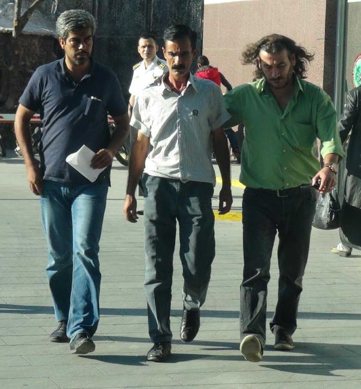 Konya\'da Kayıbiraderini Sokak Ortasında Vurdu