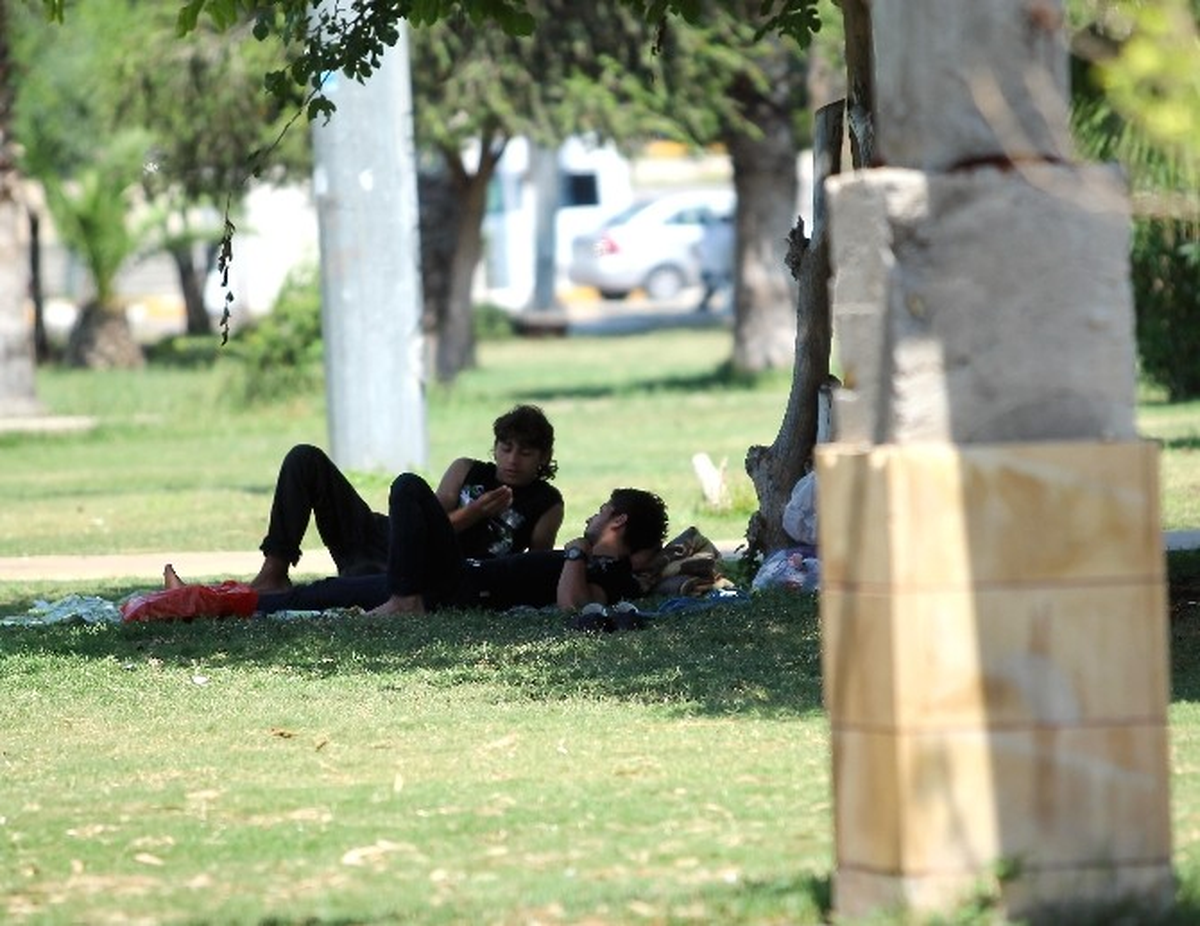 Mersin\'de Sıcak Hava Bunaltıyor