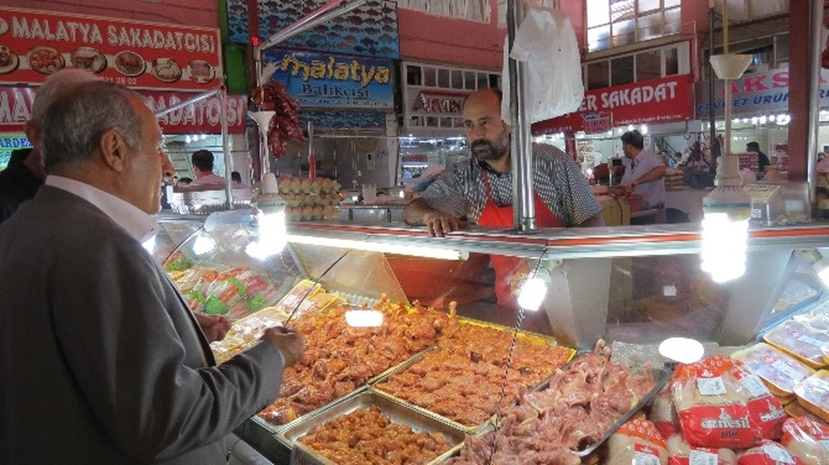 AK Parti Malatya Milletvekili Şahin\'den Kasap Pazarı Esnafına Ziyaret