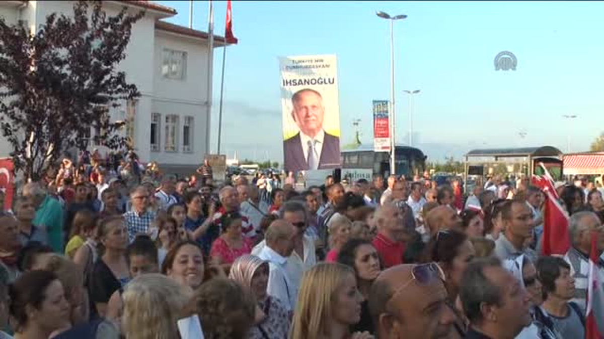 Muharrem İnce: \'\'Eğer şezlongtan kalkıp sandığa giderlerse bu Tayyip Erdoğan\'ı sandığın dibine gömeriz biz\'\' -
