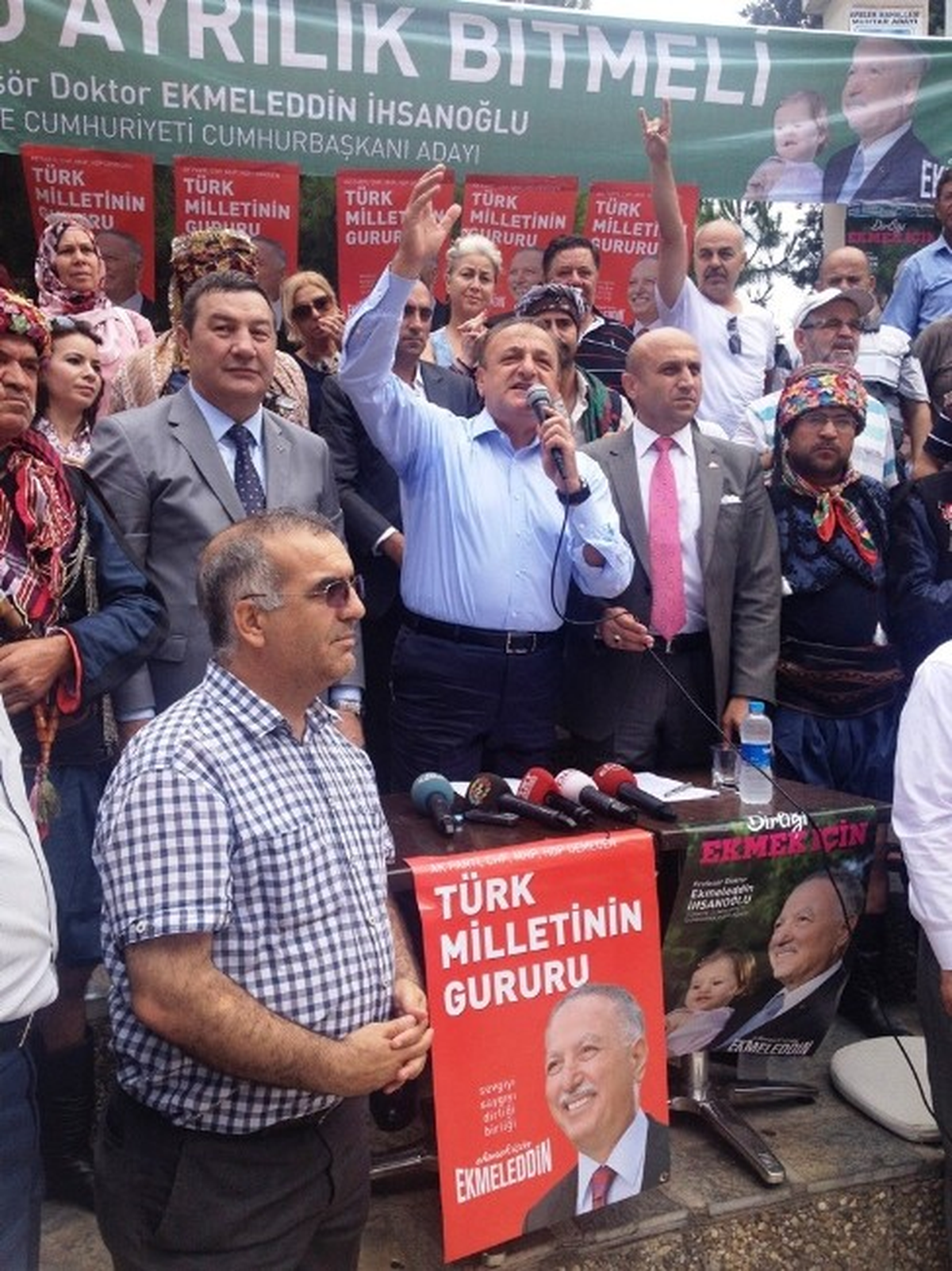 Oktay Vural\'dan Cumhurbaşkanı Tarifi