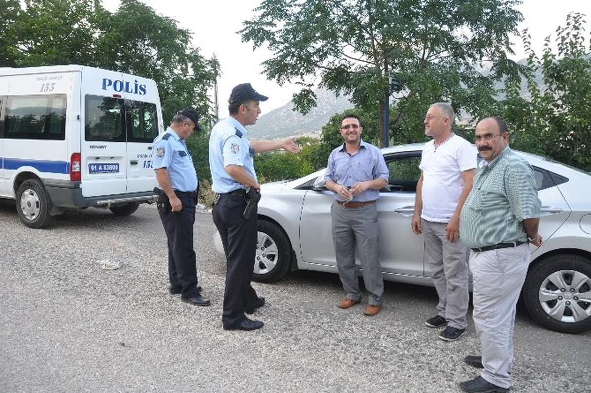 Otomobilde Patlayan Oda Spreyi Maddi Hasara Yolaçtı