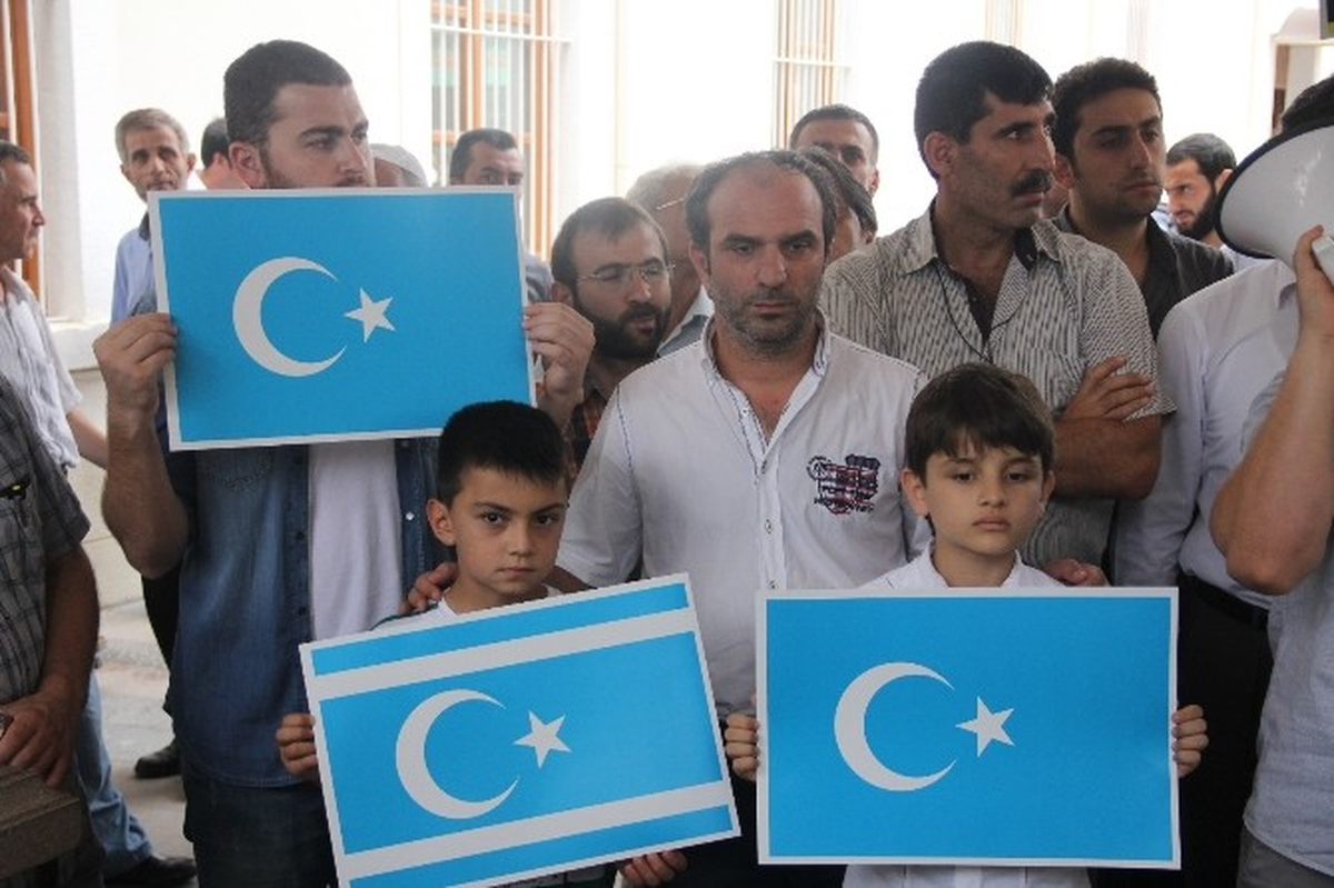 Sakarya\'da Doğu Türkistan ve Gazze İçin Basın Açıklaması Yapıldı