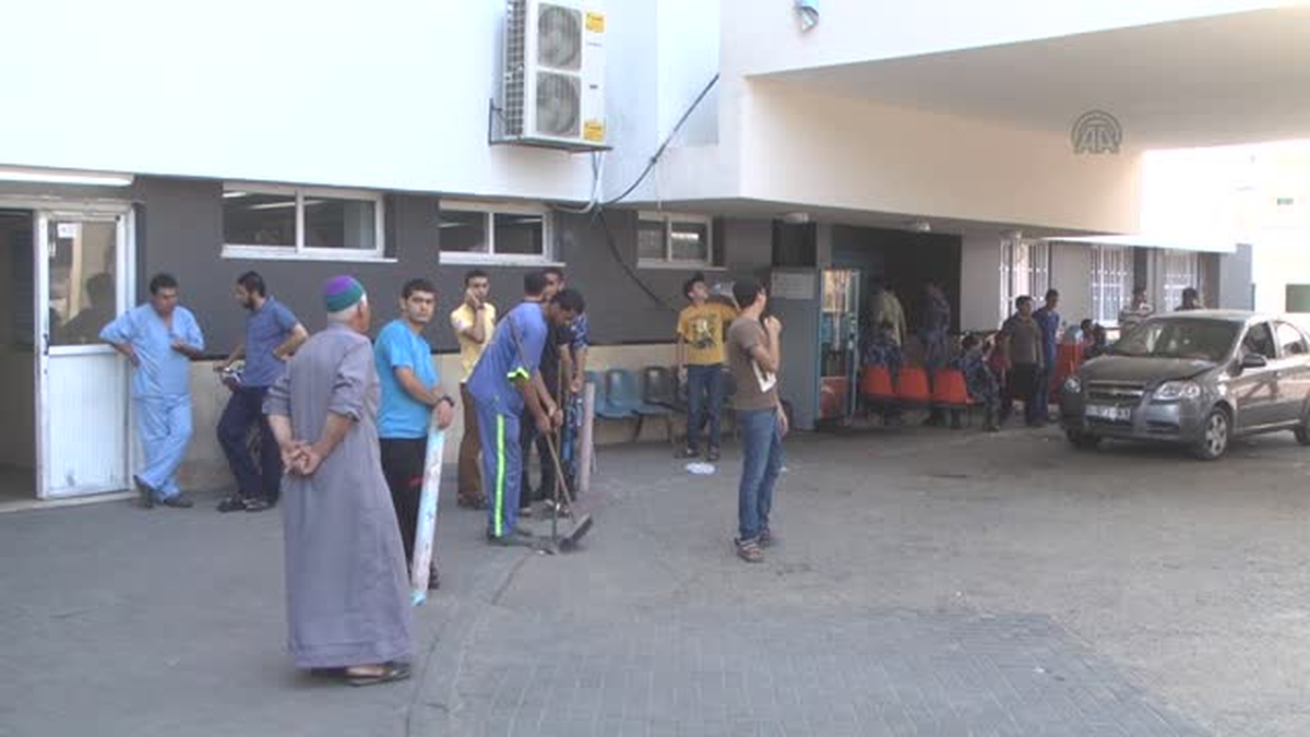 Saldırılarda boynundan aşağısı felç olan 7 yaşındaki Gazzeli çocuk "Maha"