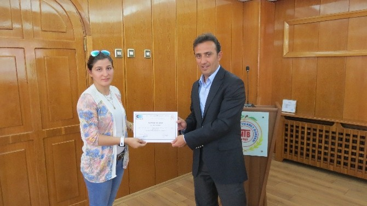 Ticaret Borsası\'nın Girişimcilik Kursuna 60 Kişi Katıldı