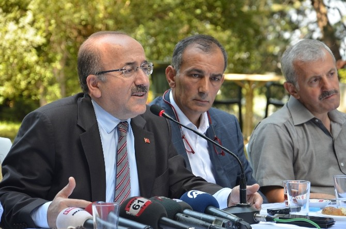 Trabzon\'da Ak Partili Belediye Başkanları Cumhurbaşkanlığı Seçimi İçin Buluştu