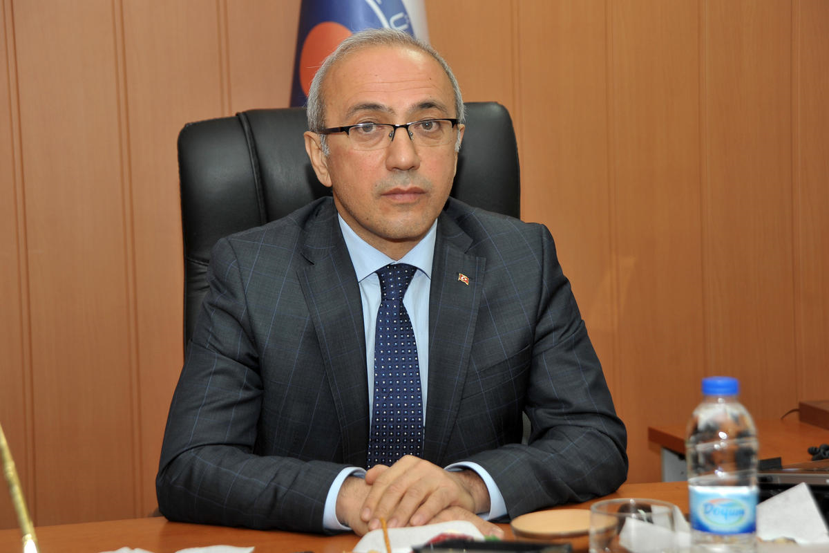 Bakan Elvan: Başbakanımıza Güçlü Bir Destek Vermenizi İstiyoruz