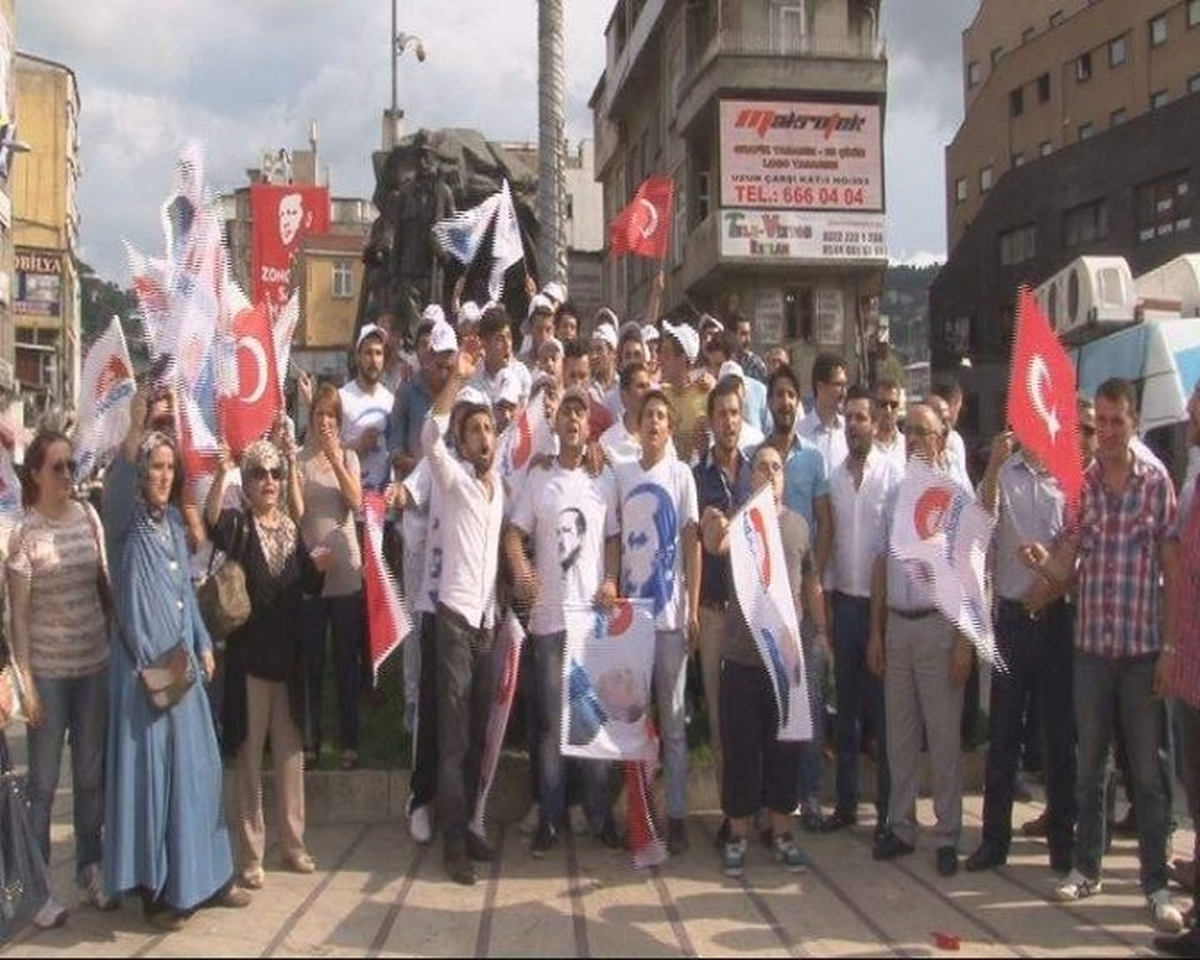 AK Parti Gençlik Kollarından Başbakan İçin Beste