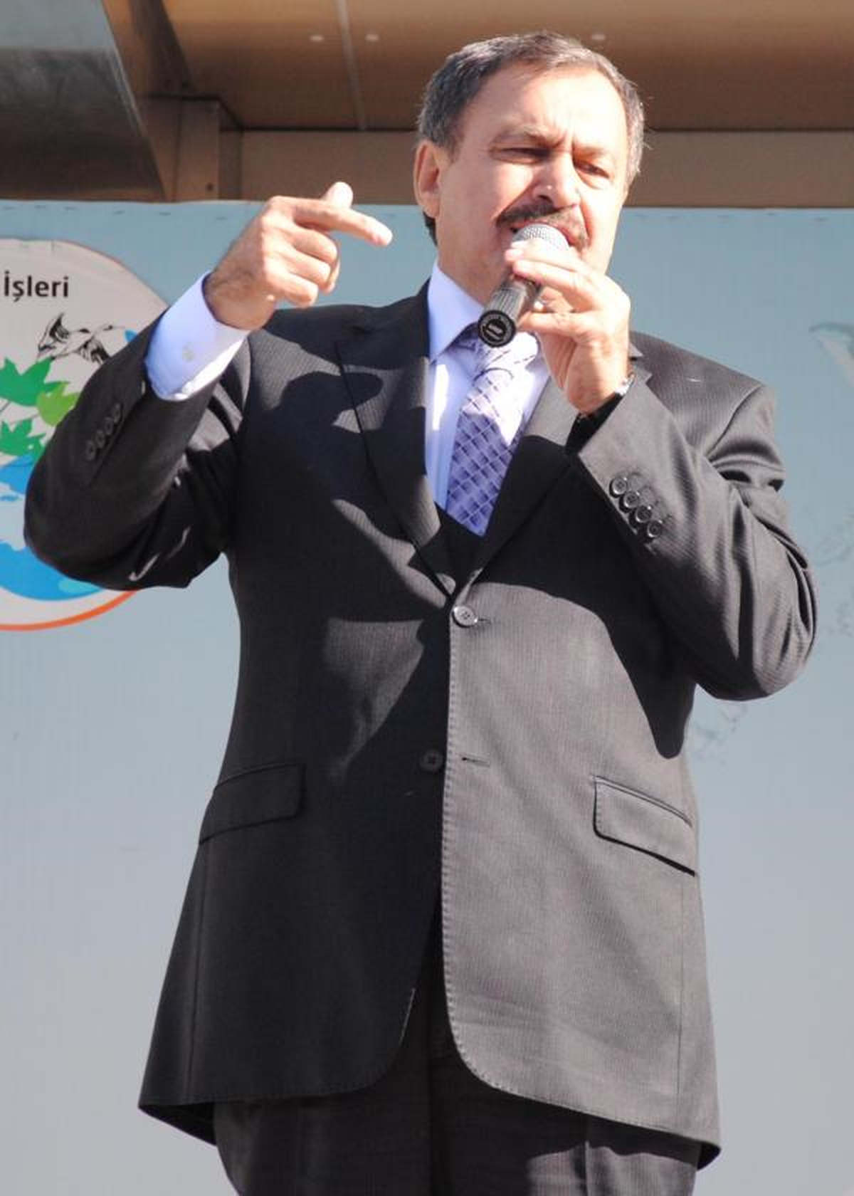 Bakan Eroğlu, Erdoğan\'a Destek İstedi