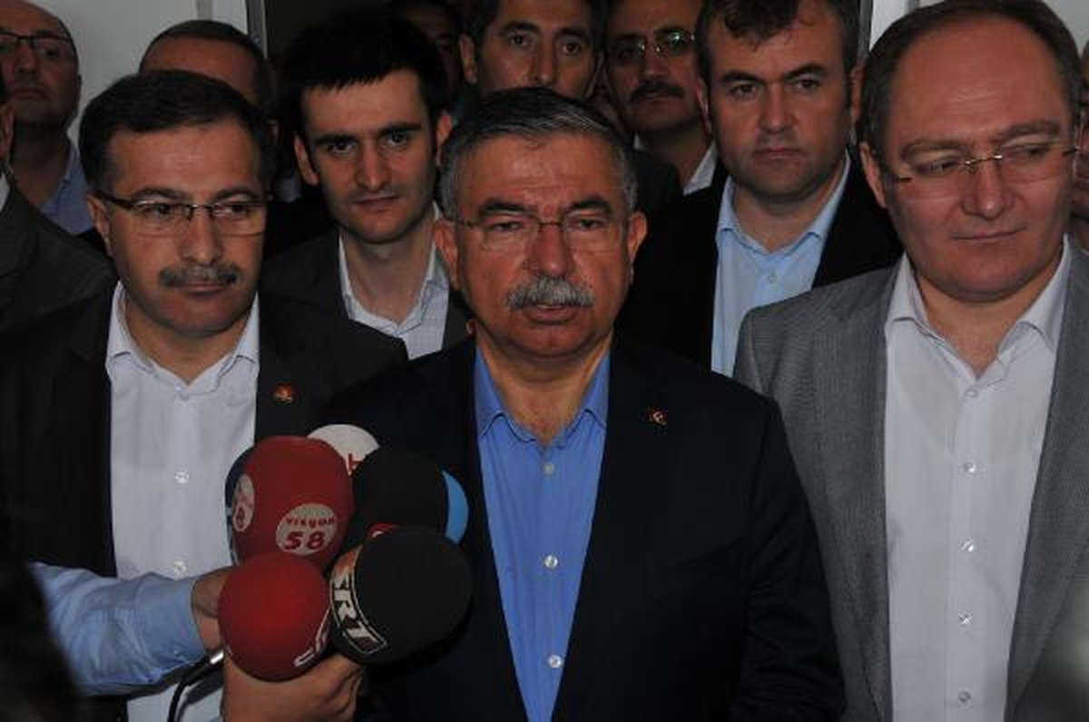 Bakan Yılmaz: ABD\'nin Işid Operasyonuna Türkiye\'nin Desteği Yok