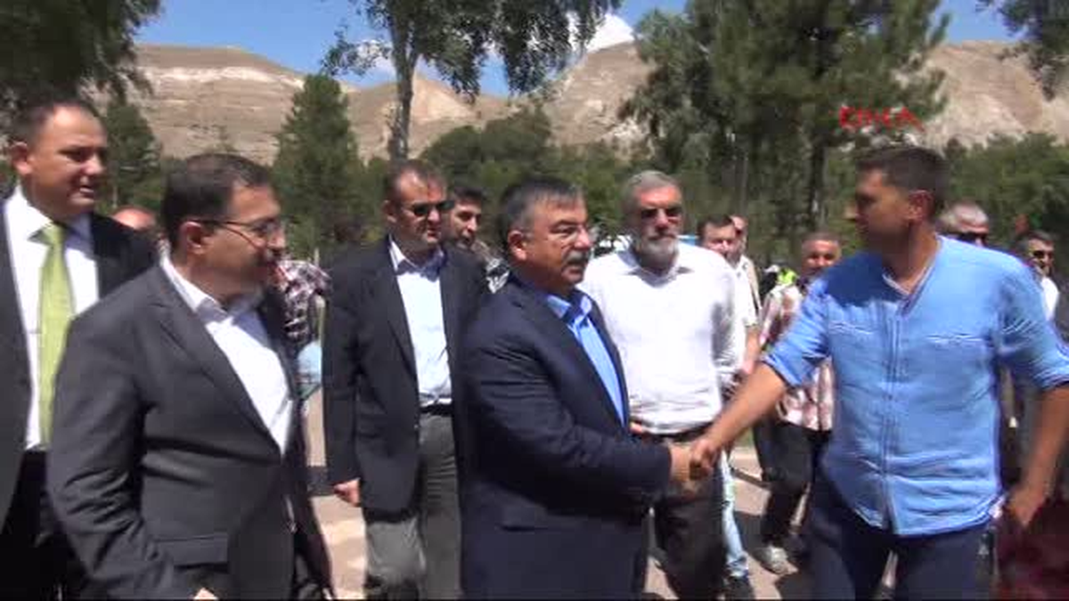 Bakan Yılmaz: ABD\'nin IŞİD Operasyonuna Türkiye\'nin Desteği Yok