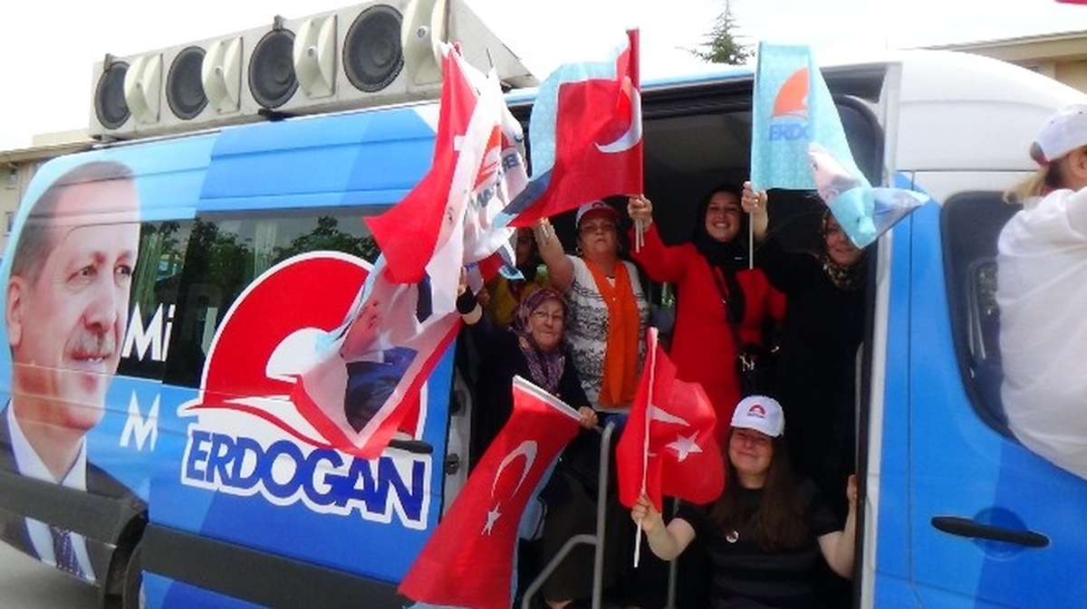 Bolu\'da AK Parti\'den Gövde Gösterisi
