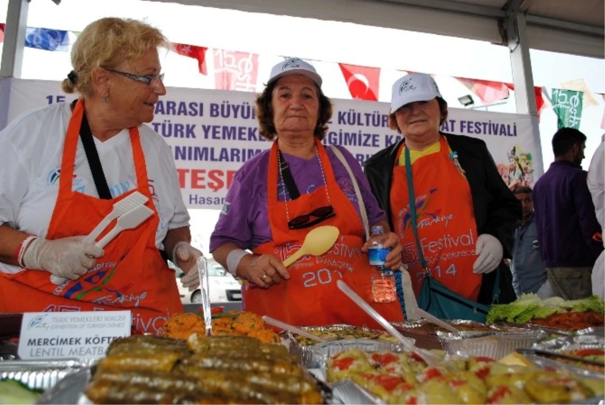 Büyükçekmece\'de Türk Mutfağı Dünyaya Tanıtıldı