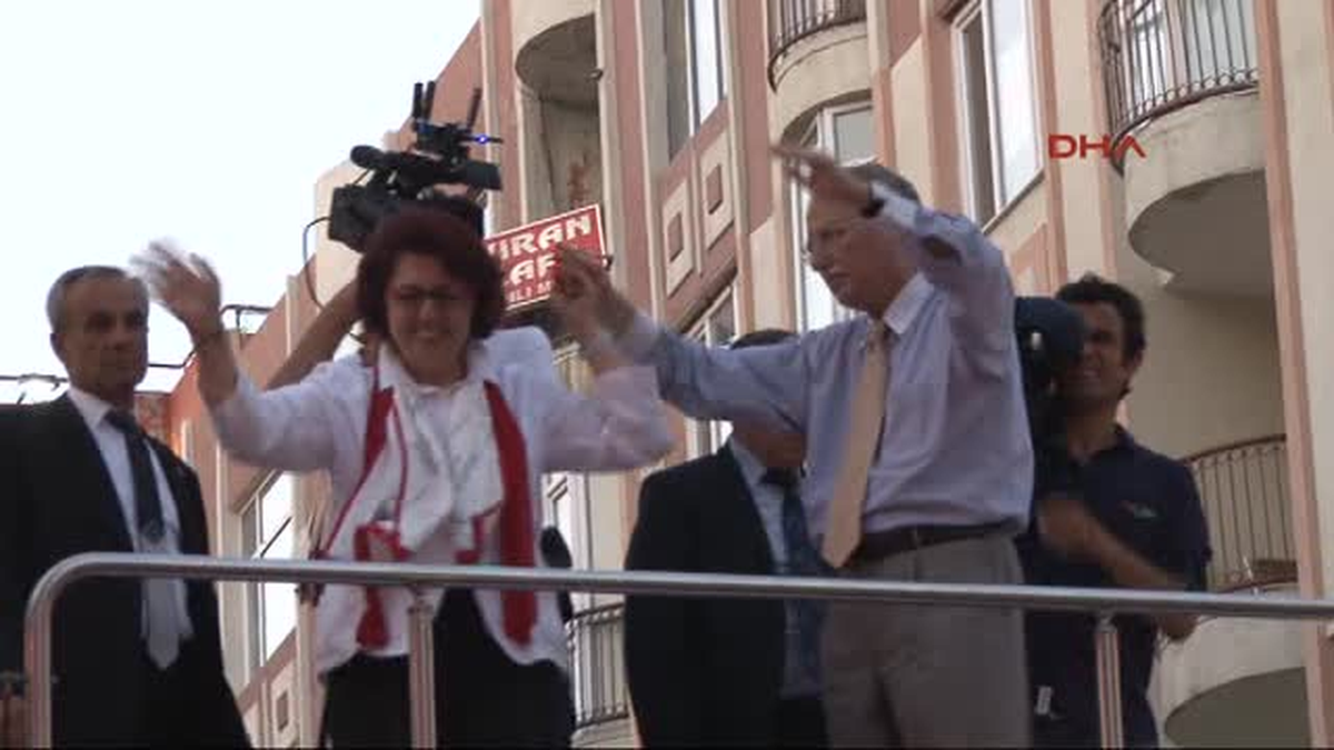 Ekmeleddin İhsanoğlu: Oylarınıza Sahip Çıkın
