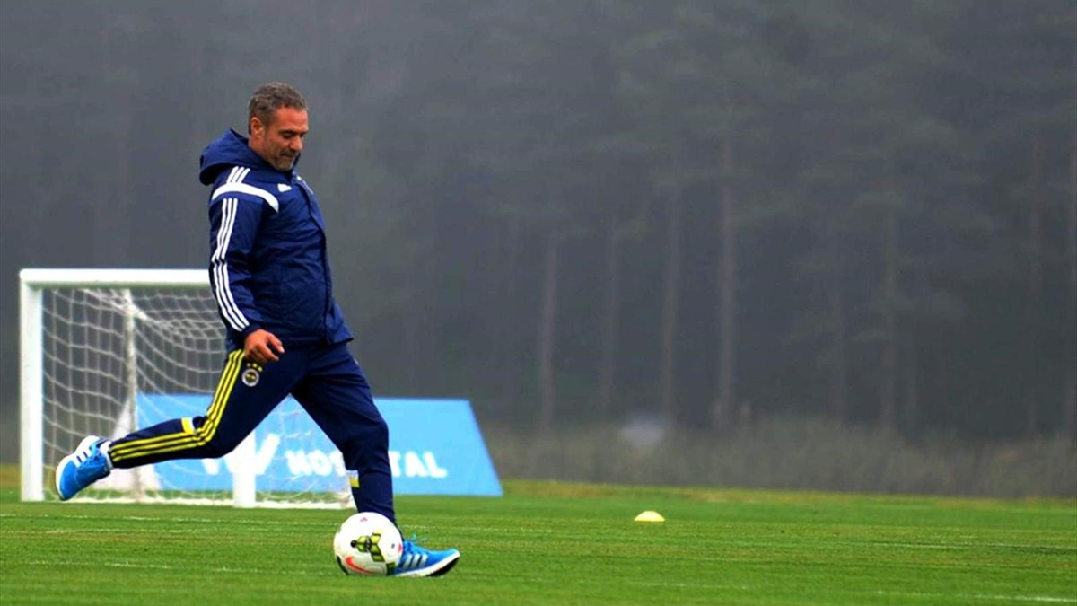 Ersun Yanal Fenerbahçe\'ye Böyle İmza Atmıştı