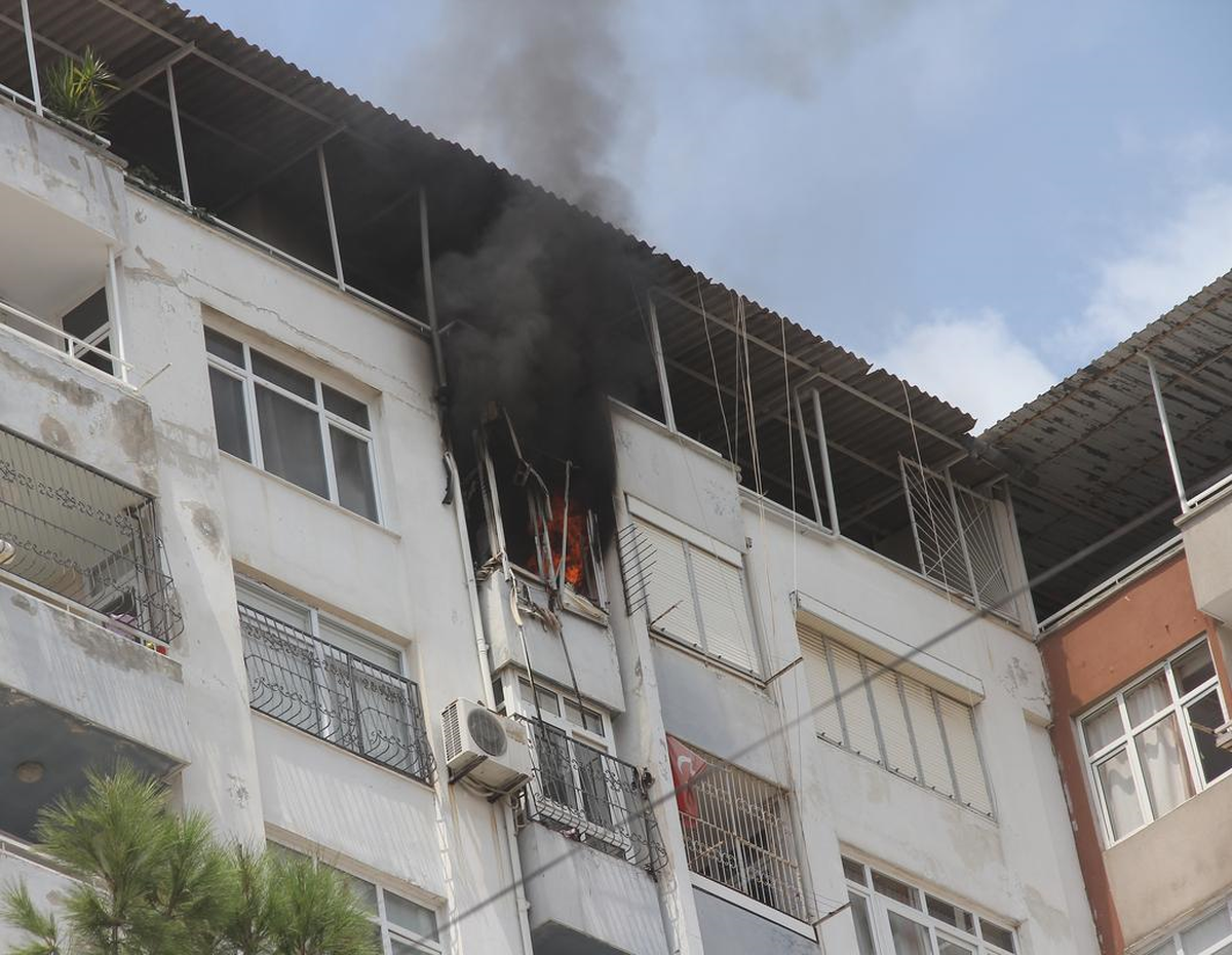 Evinin Yandığını Görünce Fenalaştı