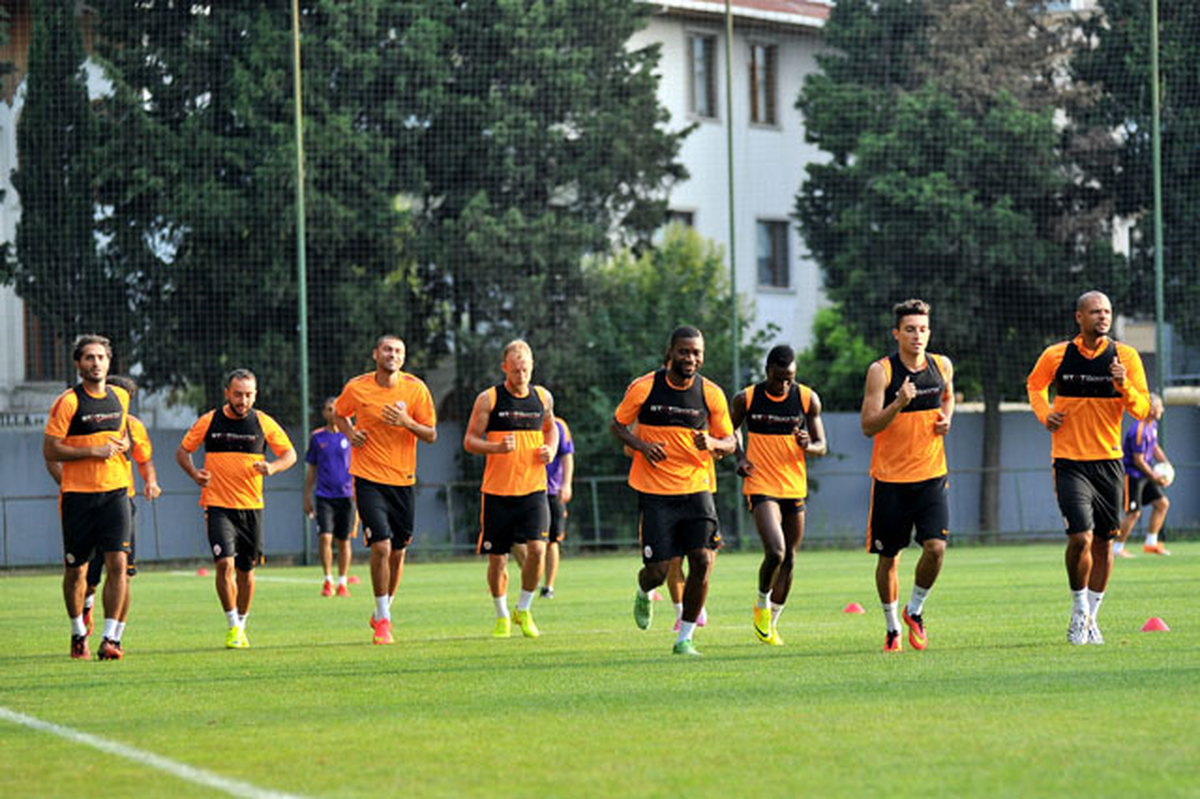 Galatasaray, Yeni Sezon Hazırlıklarını Sürdürüyor