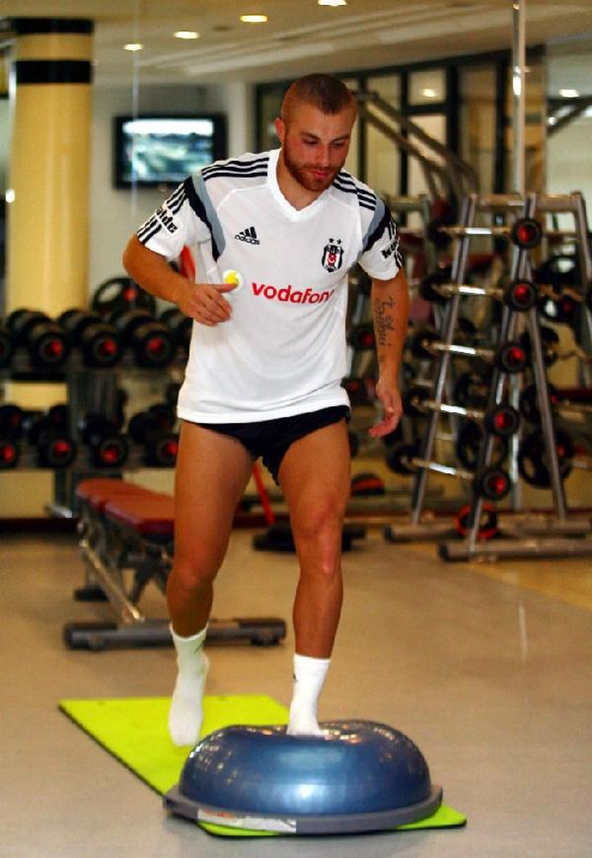Gökhan Töre Çalışmalara Başladı