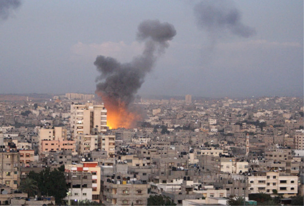 İsrail, Gazze\'deki 33 Hedefe Saldırı Düzenledi
