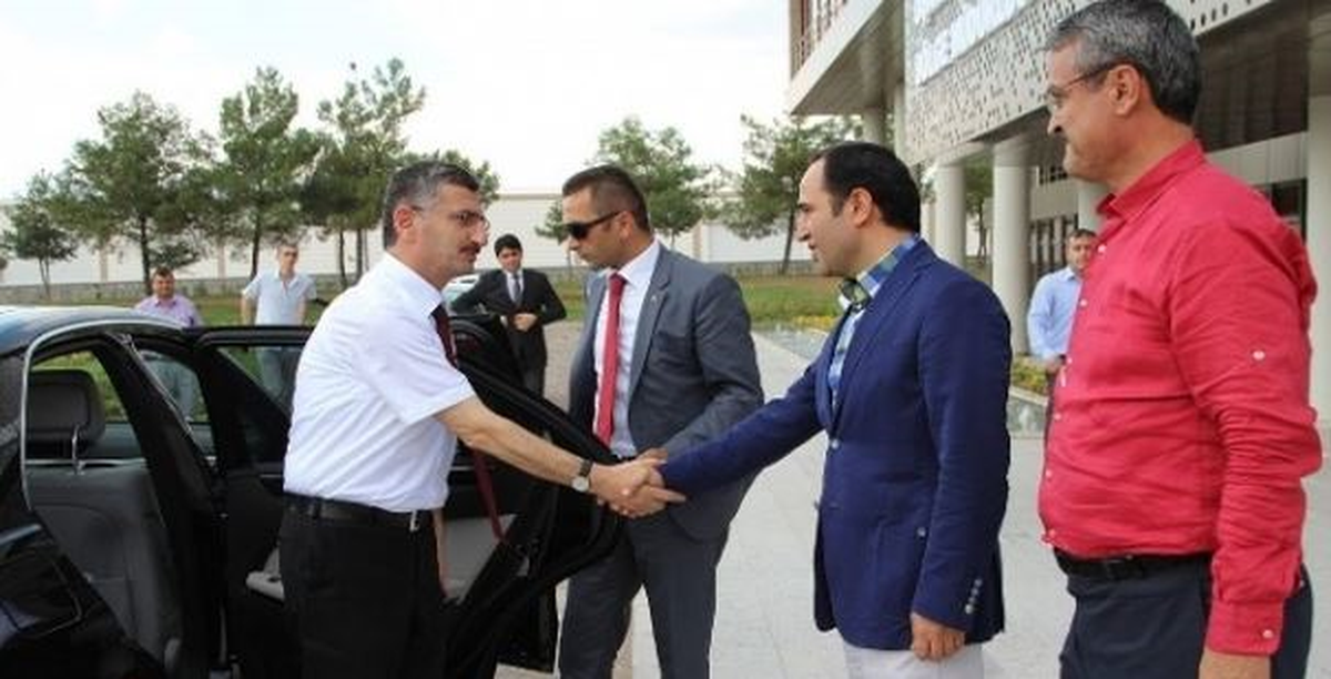 Manisa Valisi Bektaş, Uşak\'taki OSB\'leri Ziyaret Etti