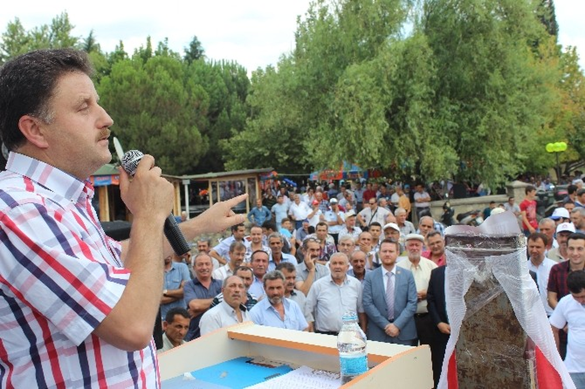 Osmaneli\'de Cumhurbaşkanı Adayı Erdoğan\'a Destek Mitingi