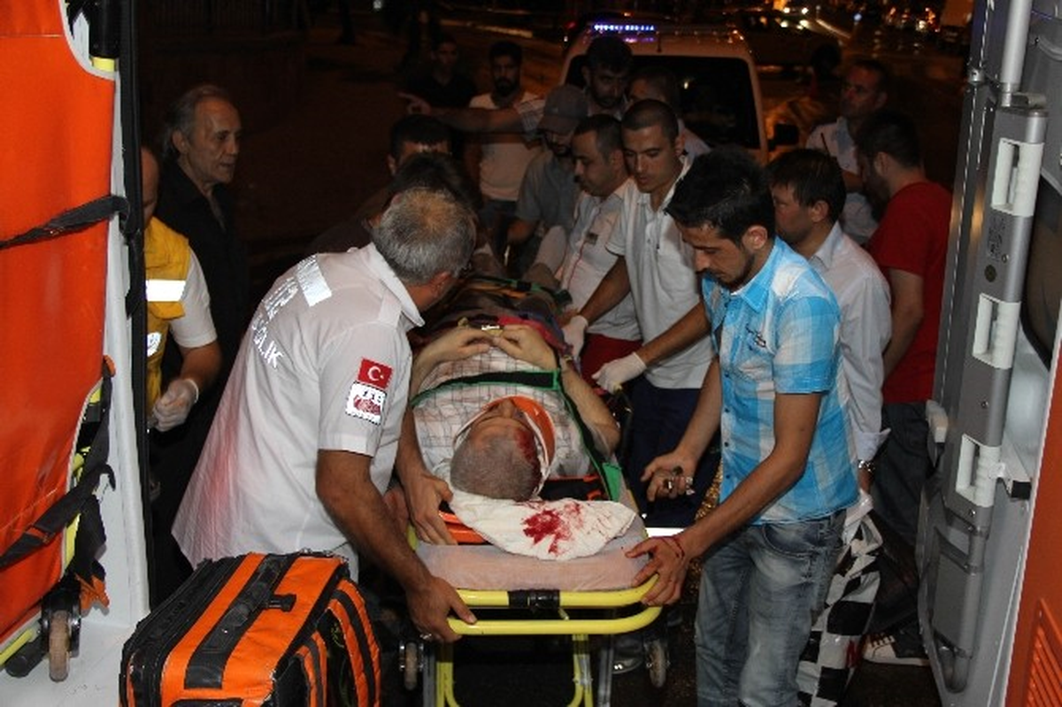Otomobilin Çarpıp Kaçtığı Yaya Ölümden Döndü
