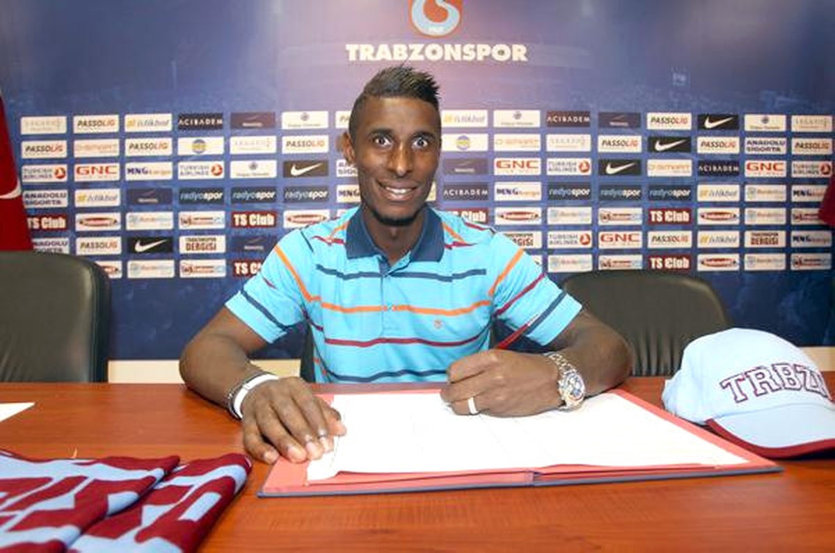 Trabzonspor Constant ile 4 Yıllık Sözleşme İmzaladı