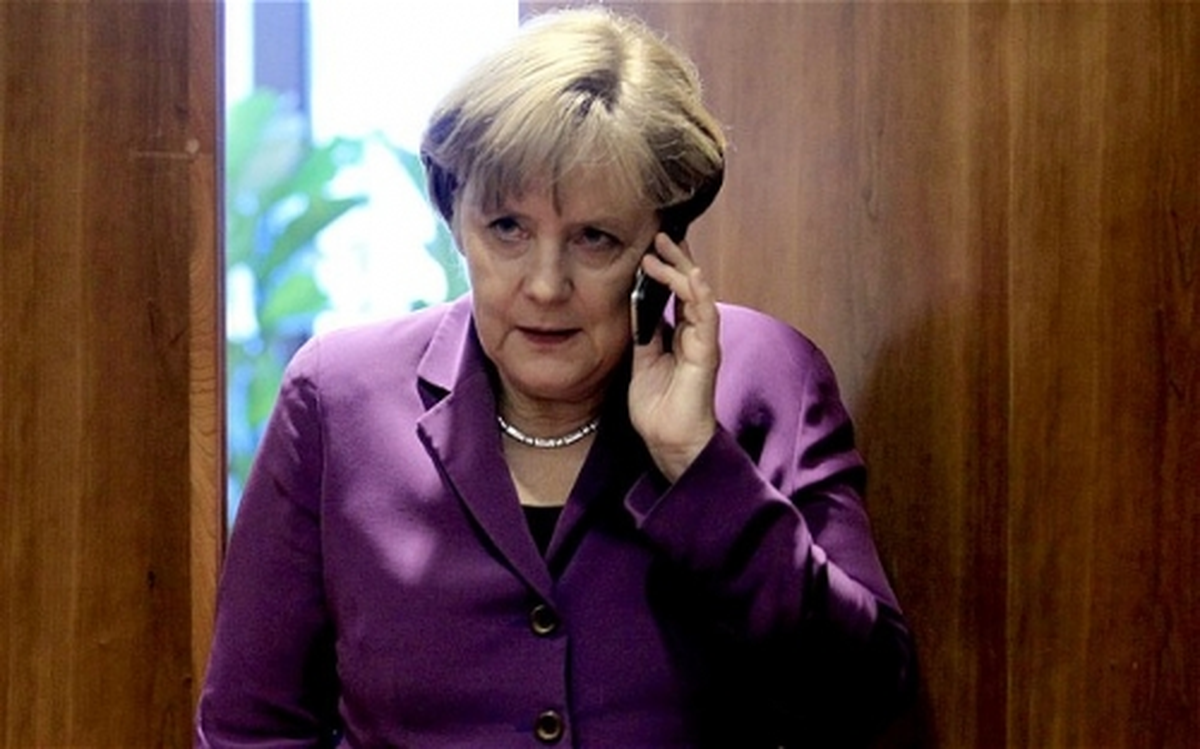Almanya Başbakanı Merkel, Obama ve Poroşenko ile Görüştü