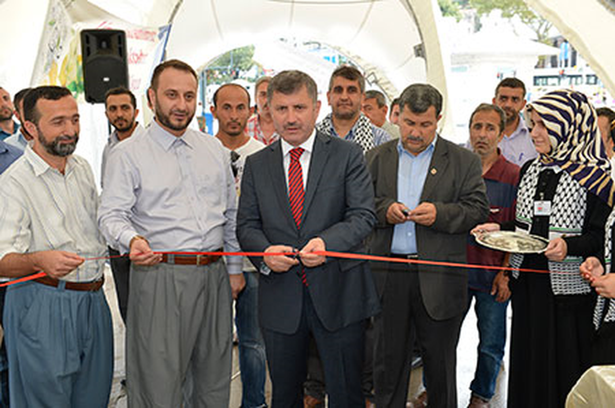 Üsküdar Belediyesinden Filistin\'e Yardım Kermesi