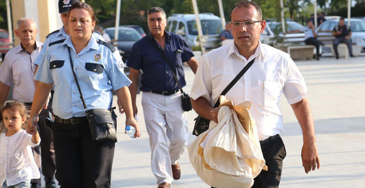 30 Mart\'ta AK Parti\'nin Kazandığı Antalya\'dan İhsanoğlu Galip Çıktı