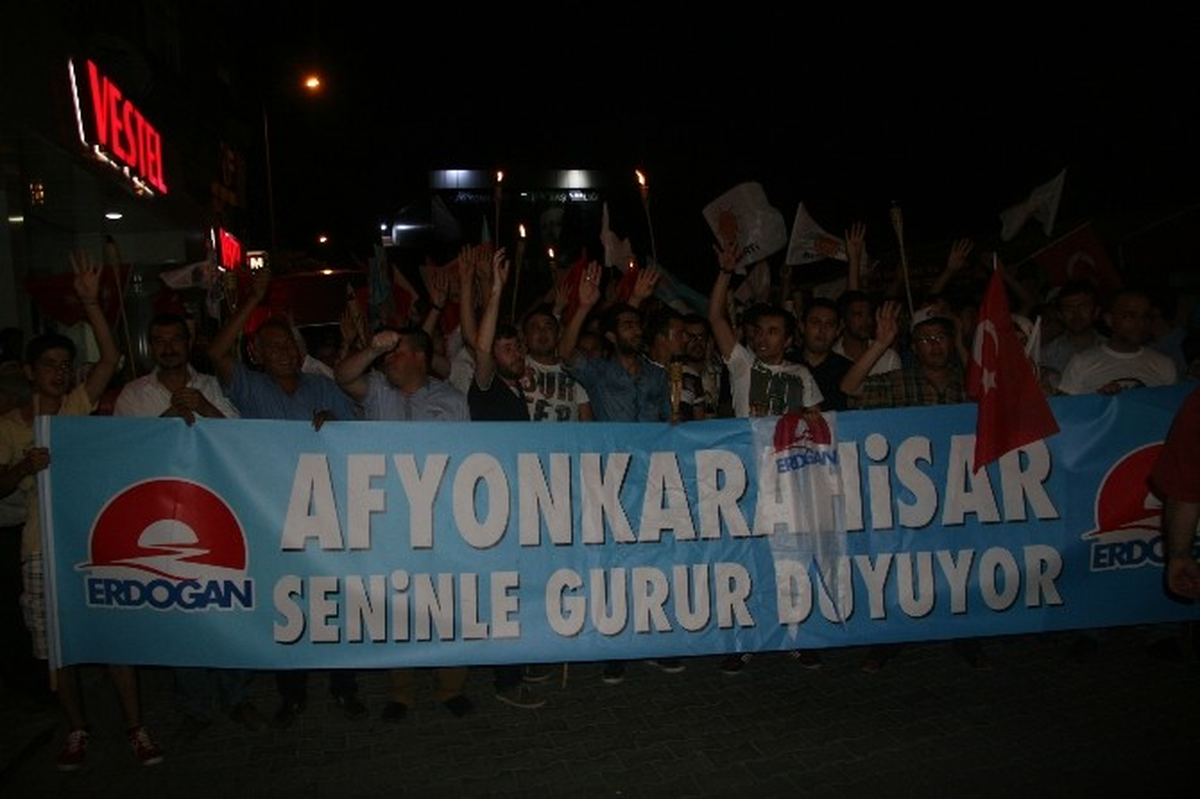 Afyonkarahisar Erdoğan\'ın Zaferini Kutladı