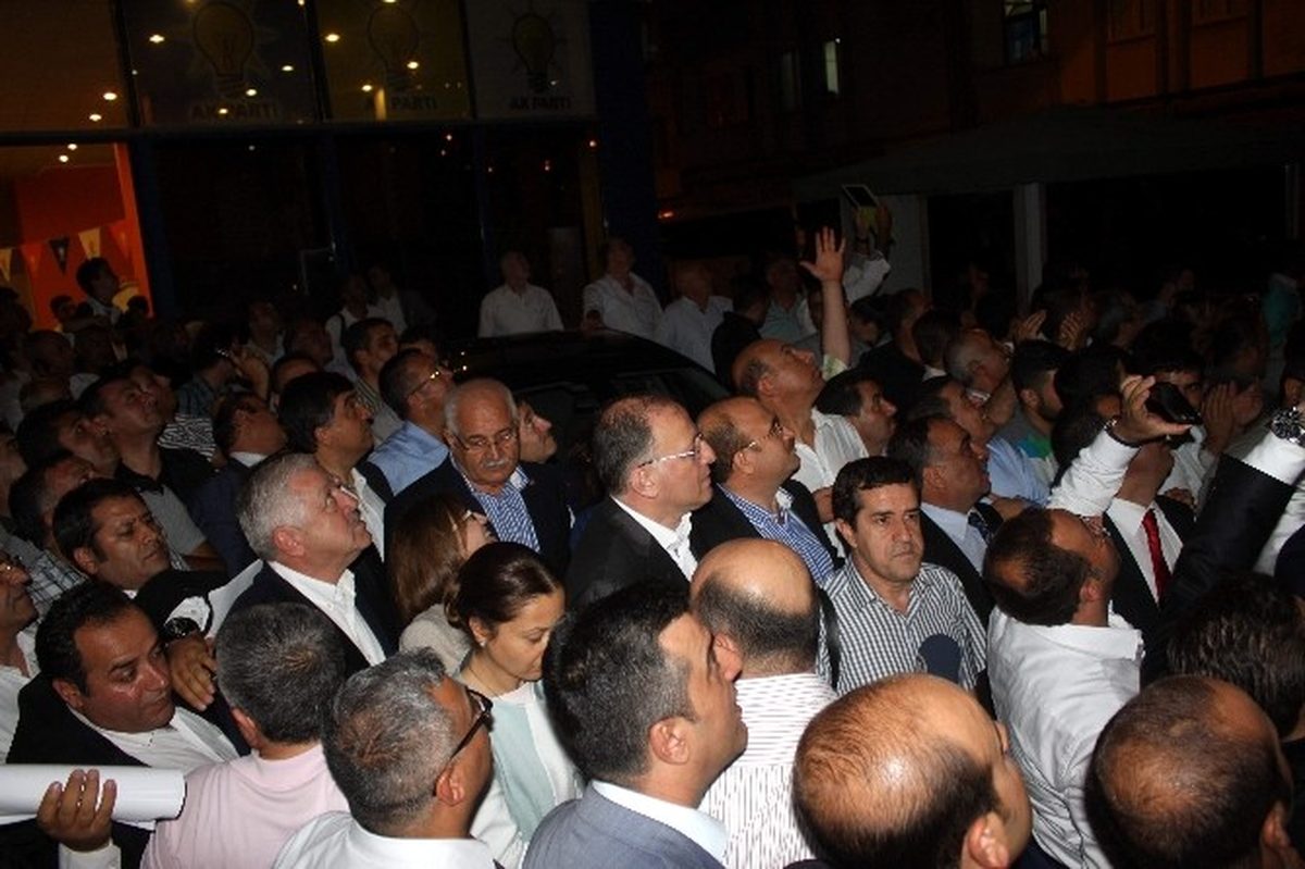 AK Parti Gaziantep İl Teşkilatında Kutlama
