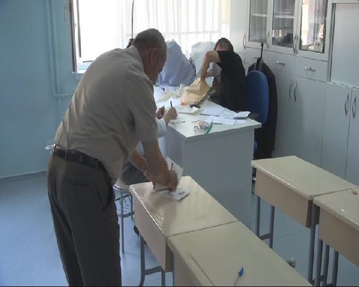 Cumhurbaşkanı Gül\'ün Oy Kullandığı Sandığın Sayımına Başlandı (1)