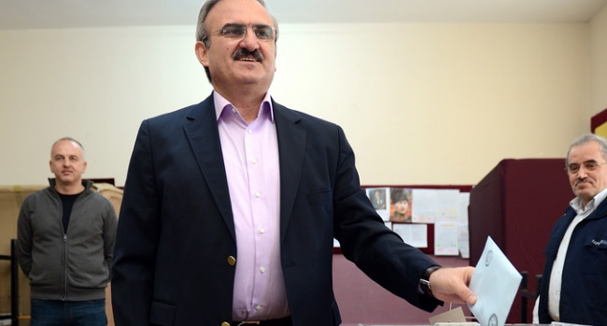 Bursa Valisi Oyunu Kullandı
