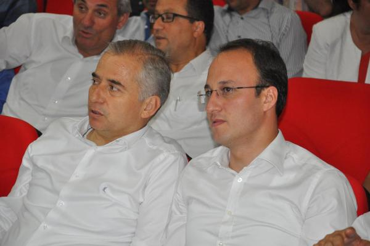 Denizli\'de AK Parti\'de Buruk Sevinç