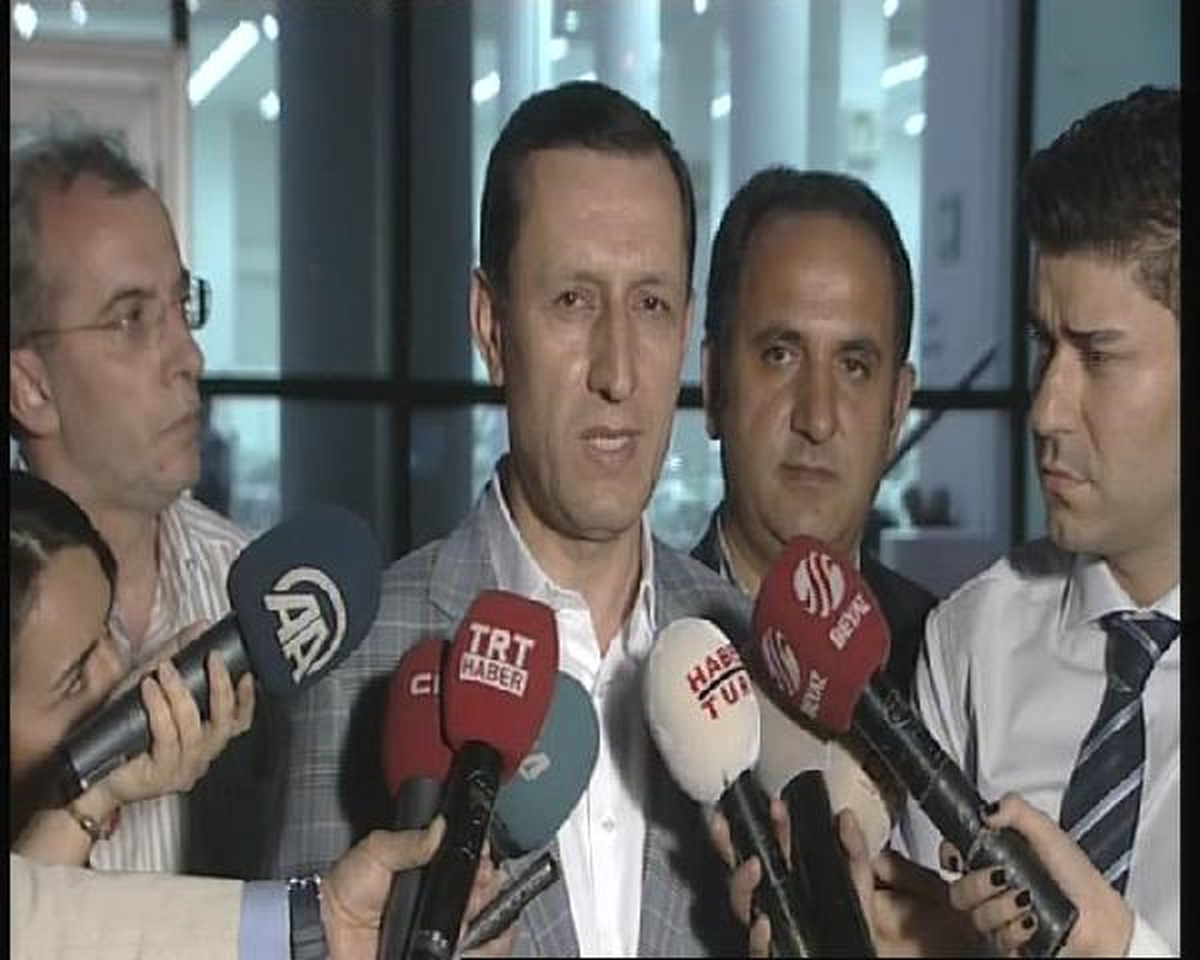 Emrullah İşler : \'Çatı\' Çöktü, Altında Kalanlar Bir Takım Bedeller Ödeyecek