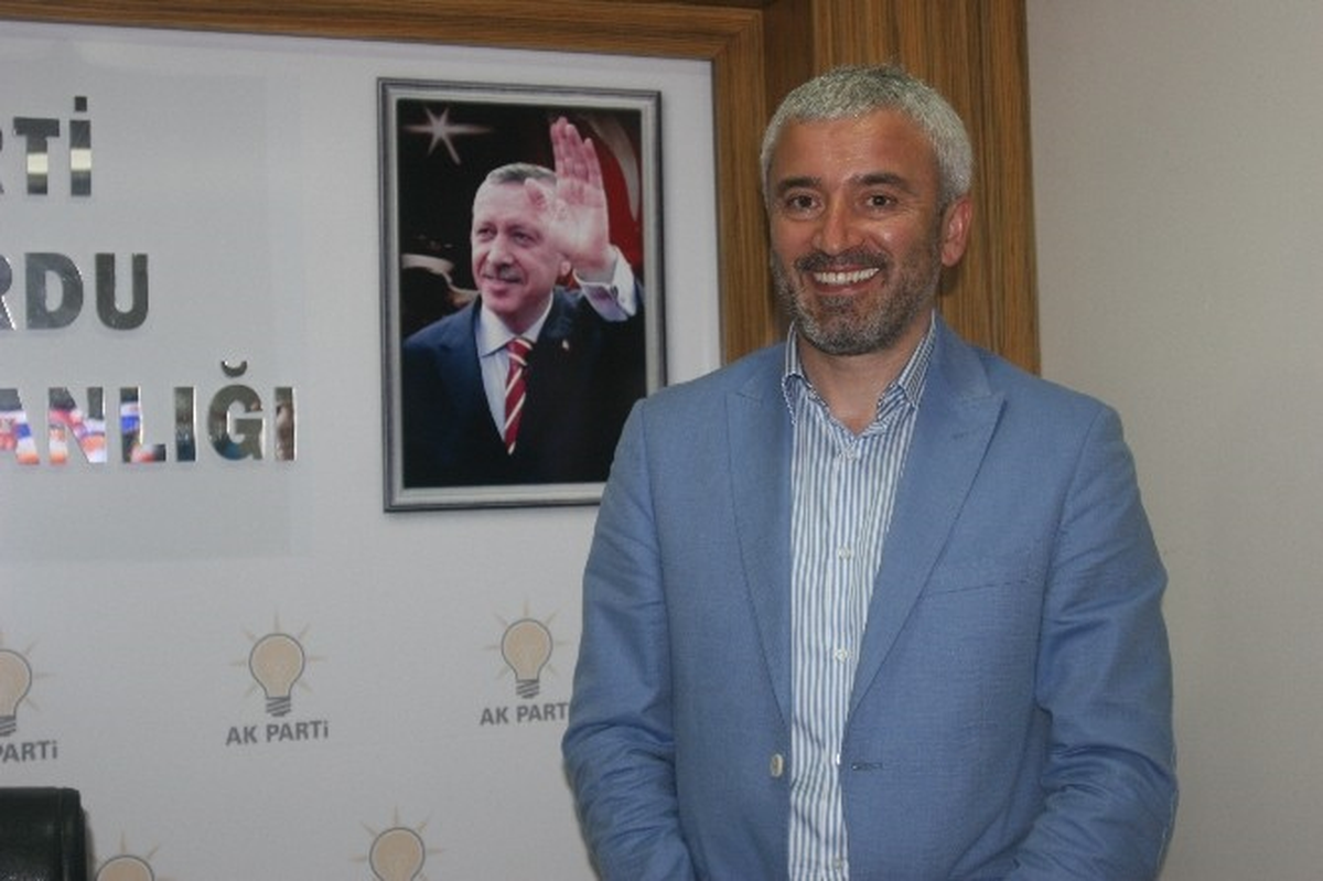 Enver Yılmaz: "Çatı Çöktü"