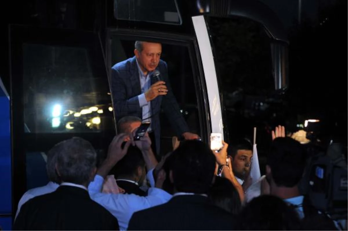 Erdoğan Ankara\'ya Coşkuyla Uğurlandı