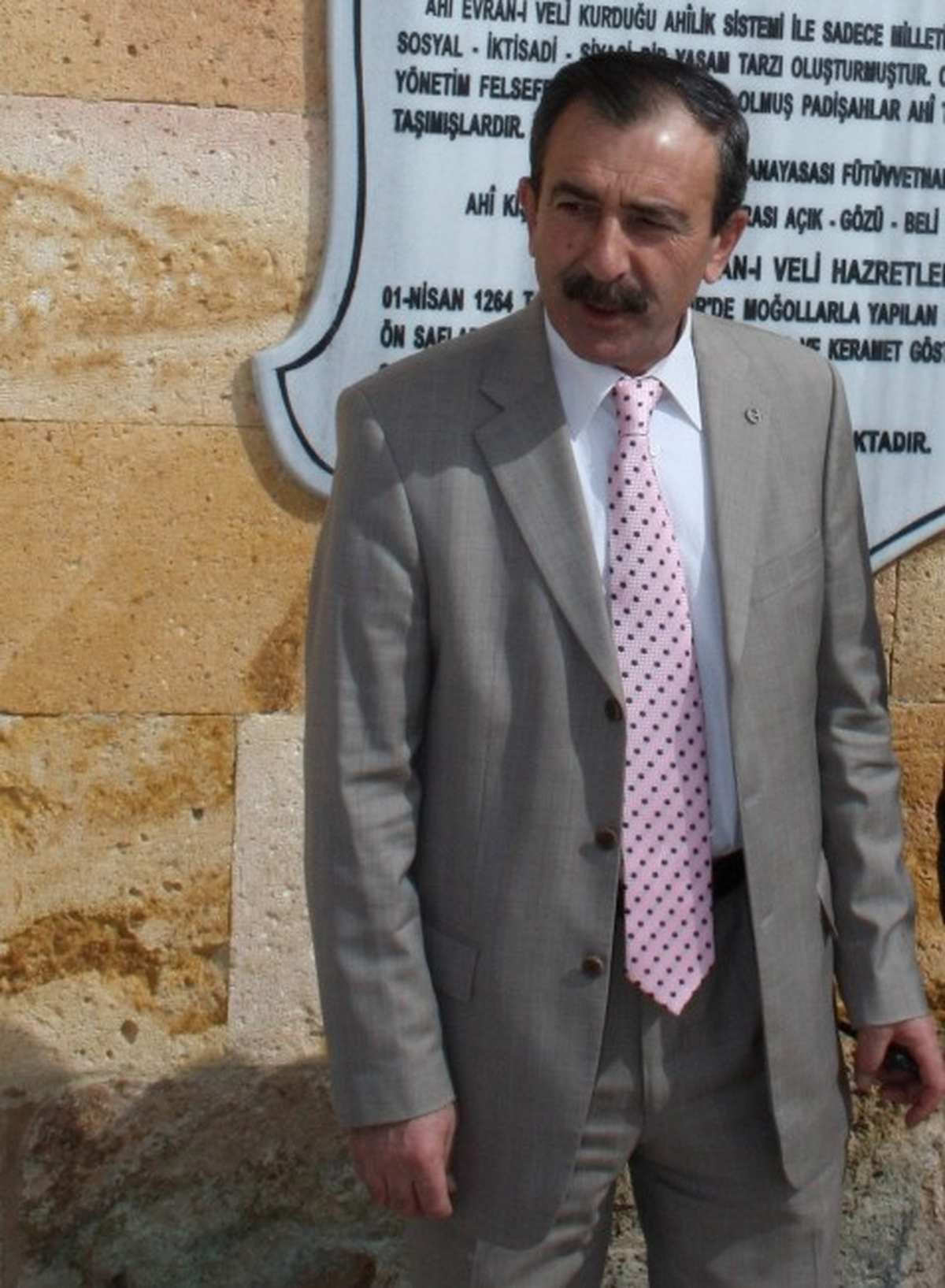 Eski Belediye Başkan Yardımcısı Berat Bıçakçı Babasını Kaybetti