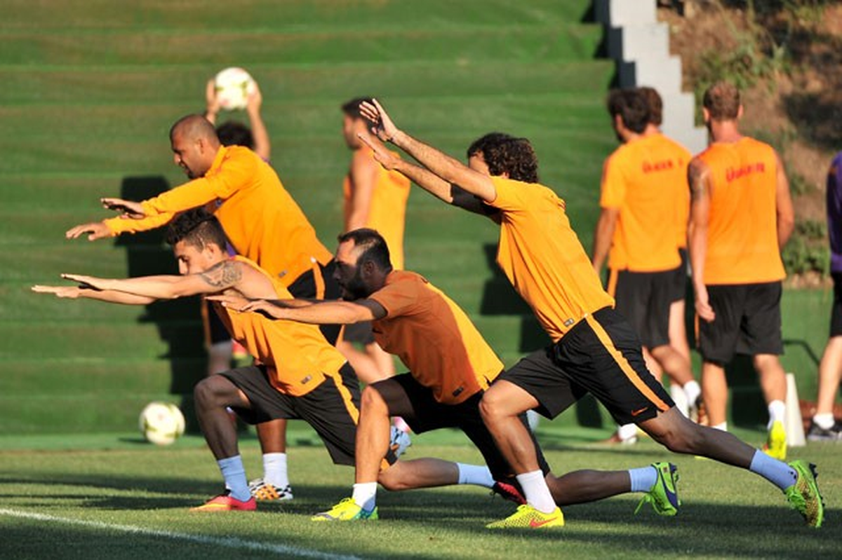 Galatasaray\'da Yeni Sezon Hazırlıkları Sürüyor