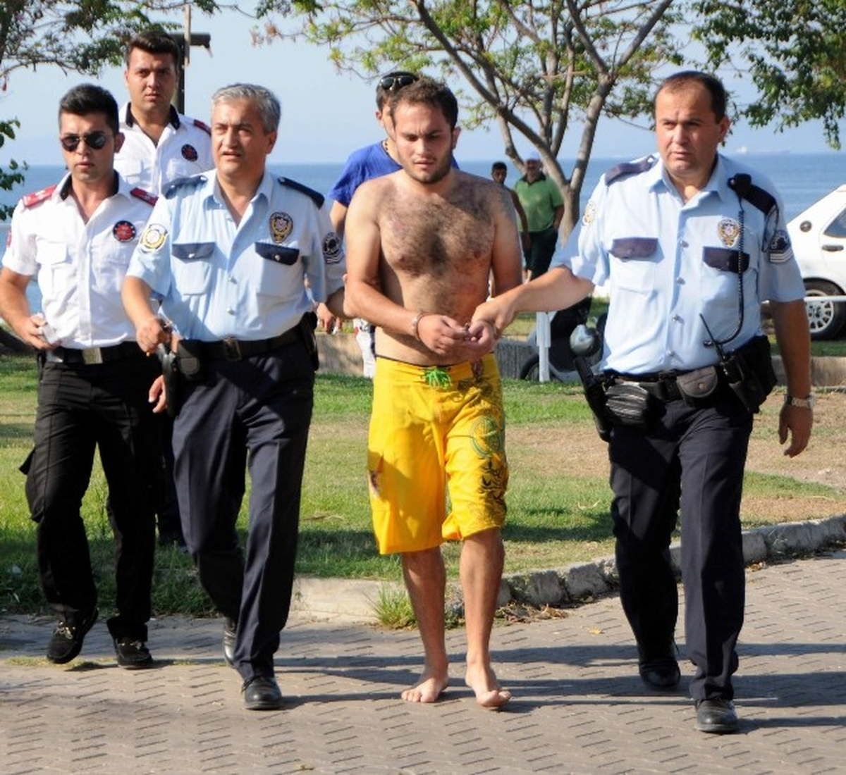 Hırsızlık Zanlısının Karada Başlayan Kaçışı Denizle Sonlandı