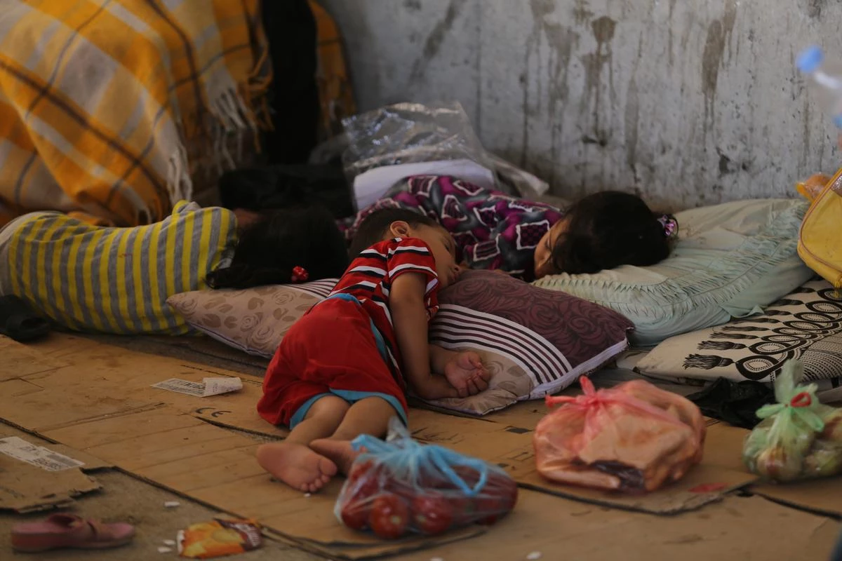 İnşaat Alanları Iraklı Sığınmacıların Evi Oldu