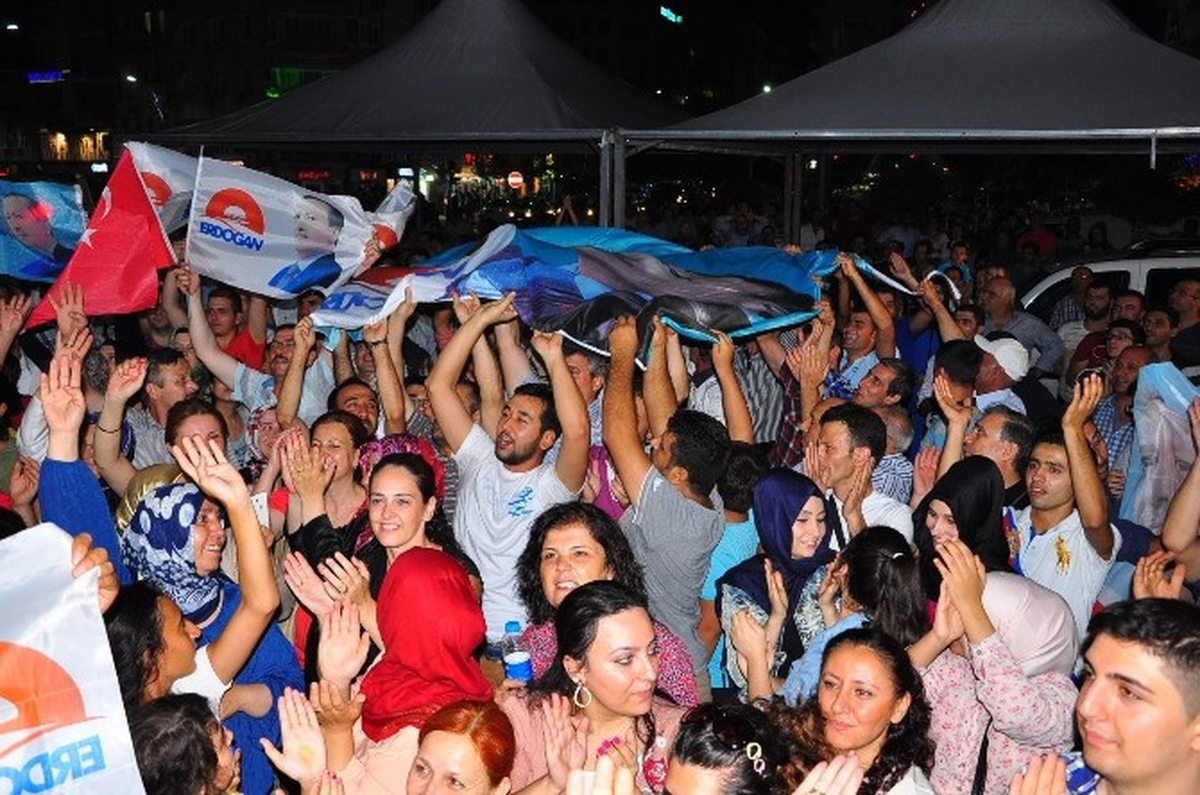 Manisa\'da Erdoğan Coşkusu